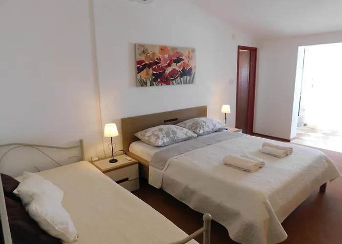 Grubelic - Perfect For Families And Small Groups * Tribalj